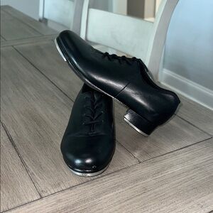 Bloch Ladies Tap Shoes - Size 6.5